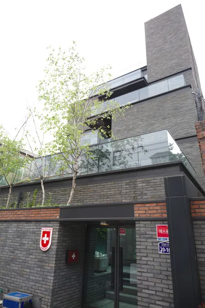 Passwechsel in der schweizer Botschaft ;-)