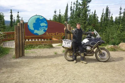 Im Polarkreis scheint an mindestem 1 Tag pro Jahr 24h die Sonne