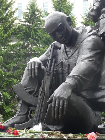 Am 9. Mai feiert man überall den Sieg der Sowjetunion über Hitlerdeutschland - hier an einem Denkmal